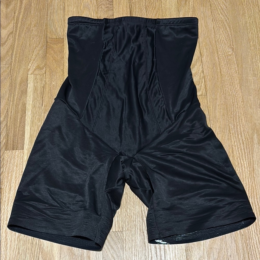 Miraclesuit Tummy Tuck High Waisted Thigh Slimmer Shorts Black sz XL